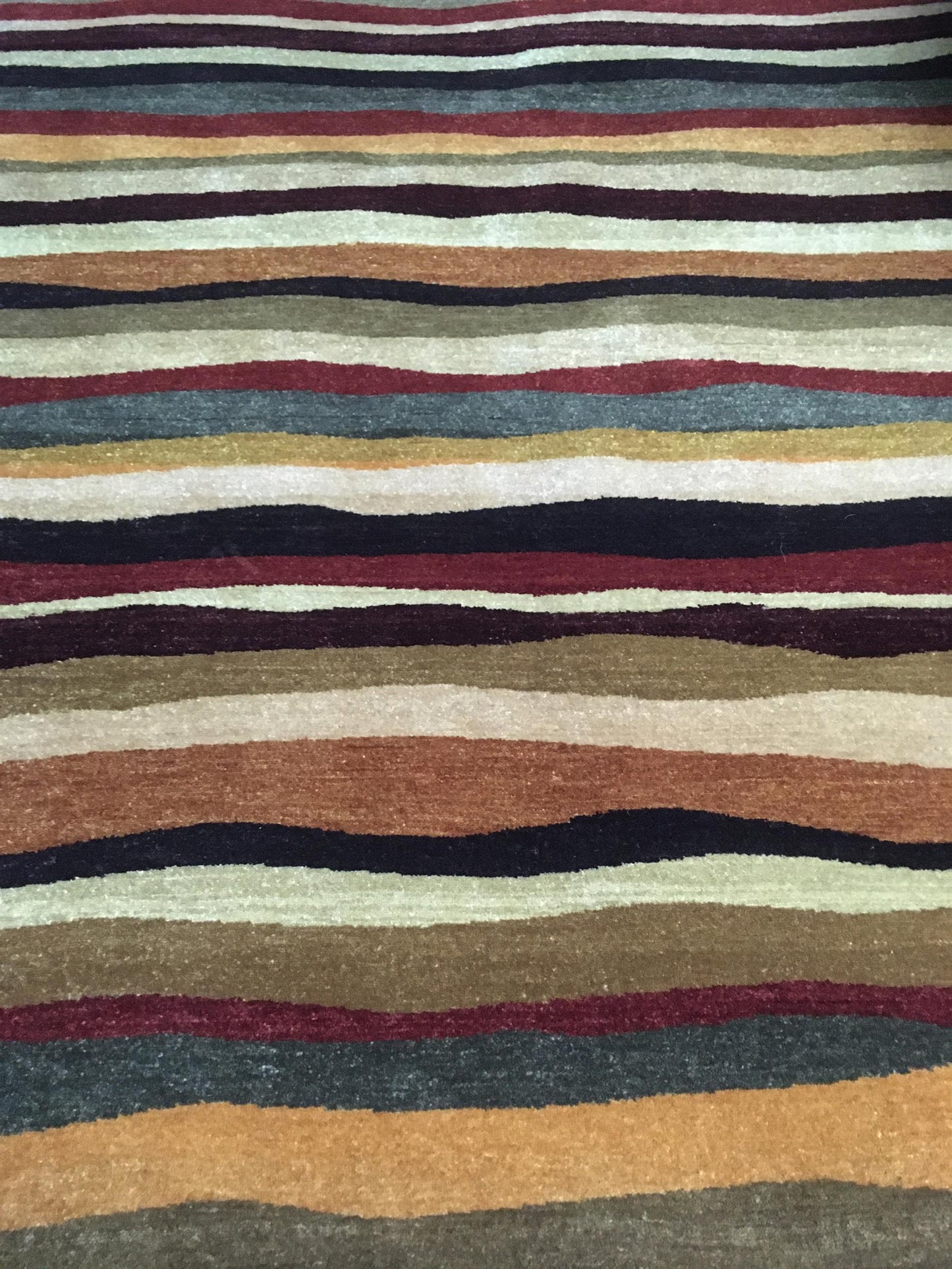 AORug#772 size. 4' 00" x 5' 10"