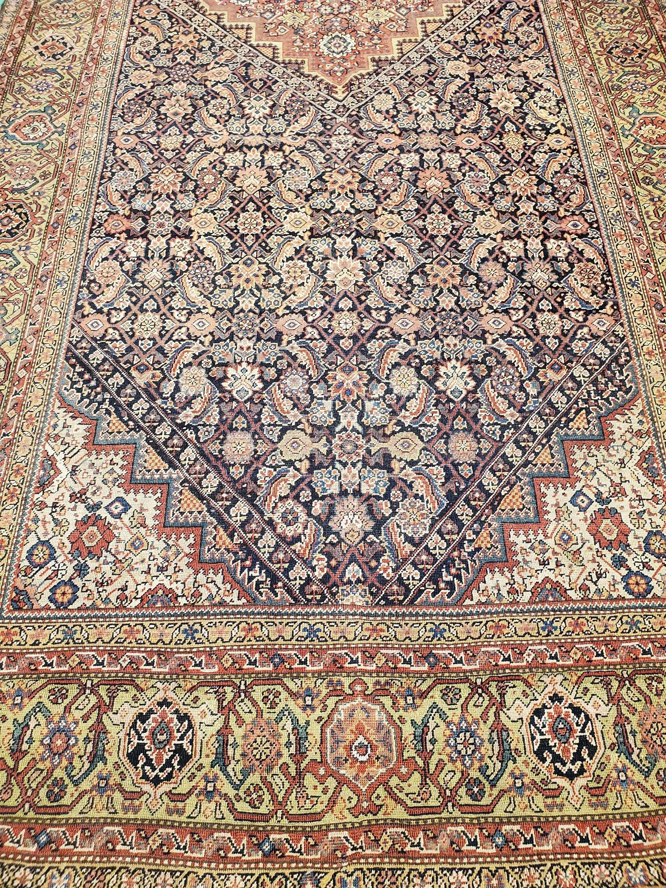 AORug#14086 size. 7' 01" x 15' 11"