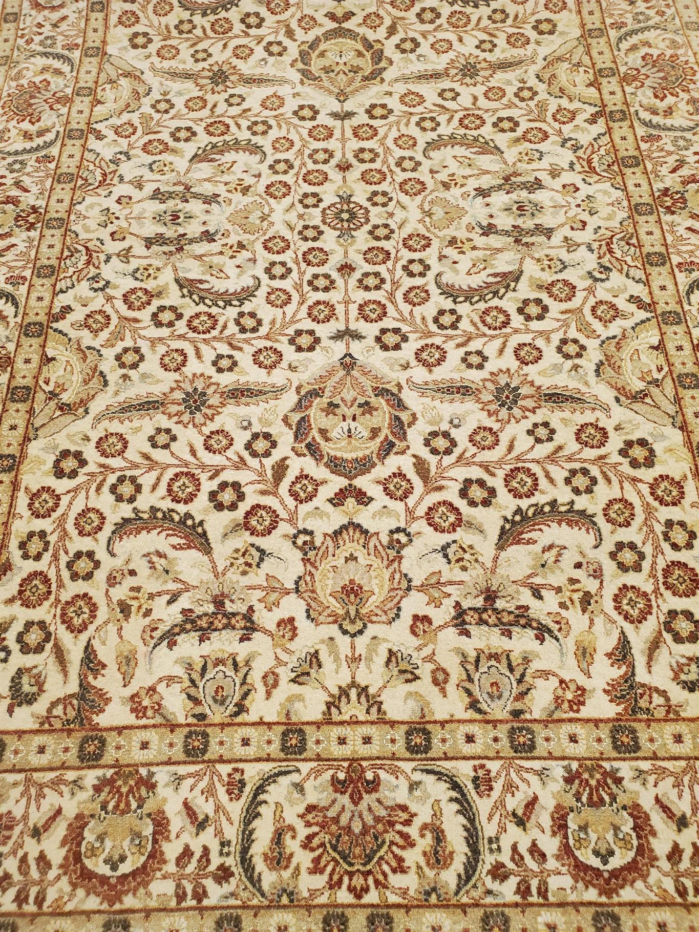 AORug#1391 size. 4' 01" x 6' 01"