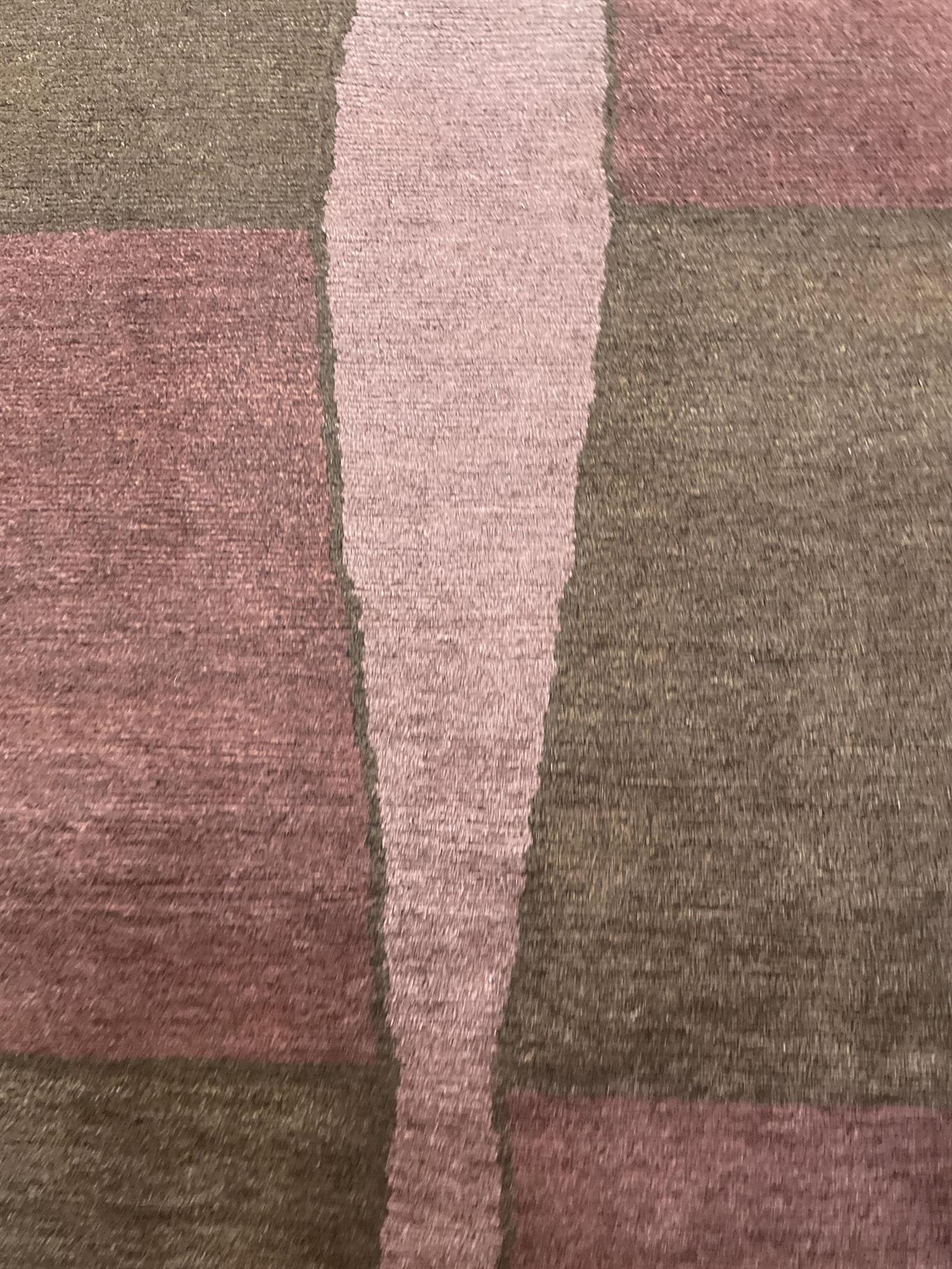 AORug#15315 size. 8' 10" x 8' 10"