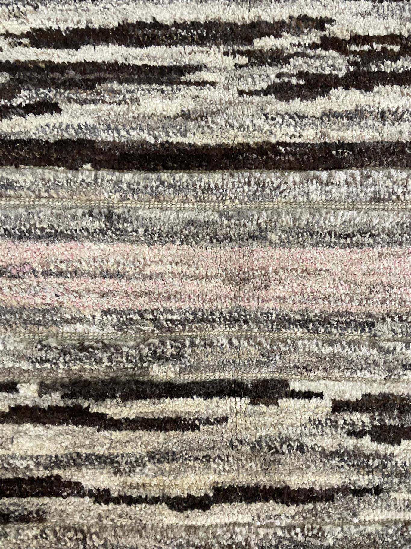 AORug#609 size.6'x9'