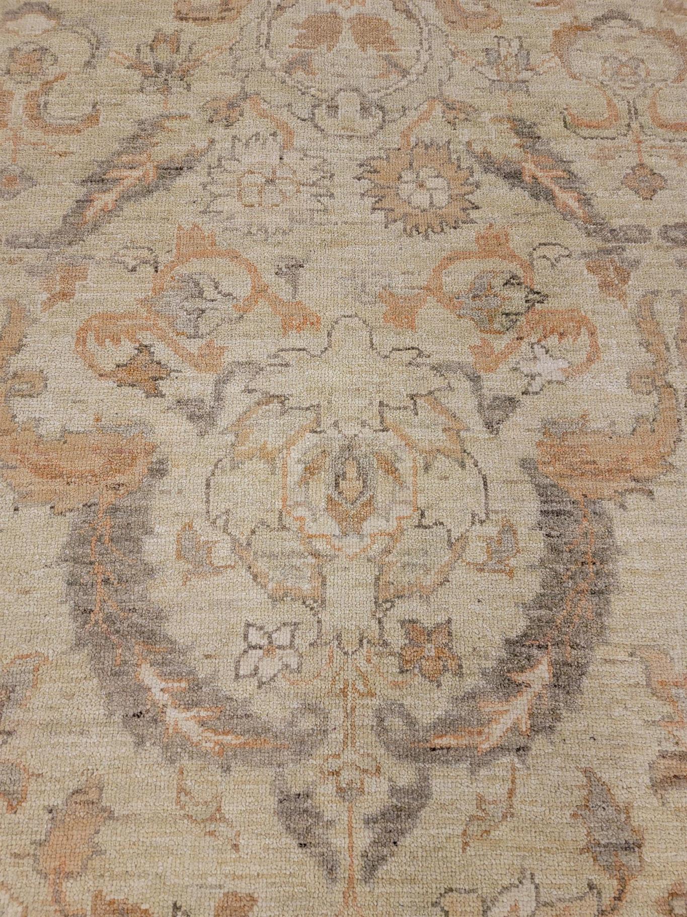AORug#1386 size. 8' 10" x 12' 00"