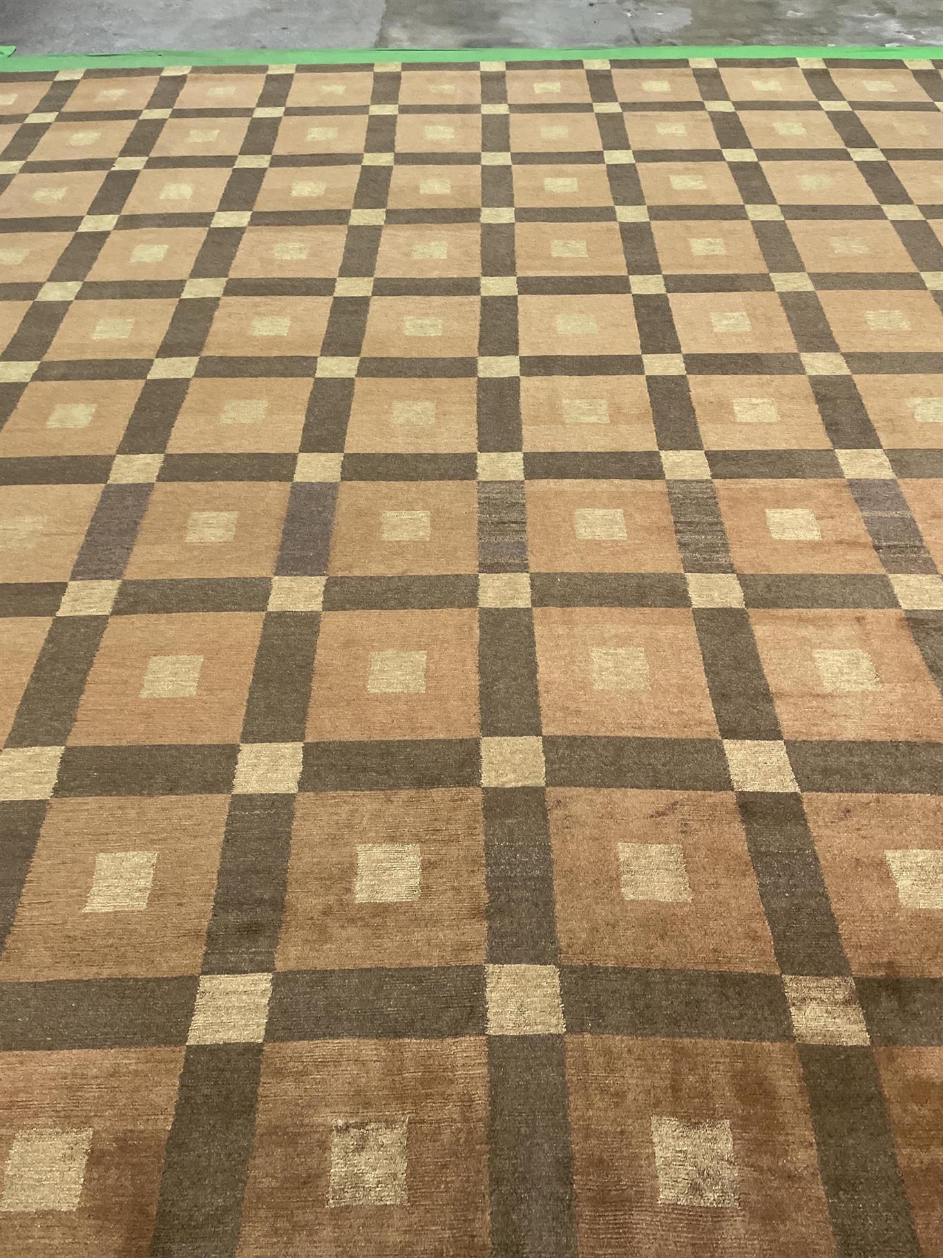 AORug#15470 size. 13' 00" x 13' 01"