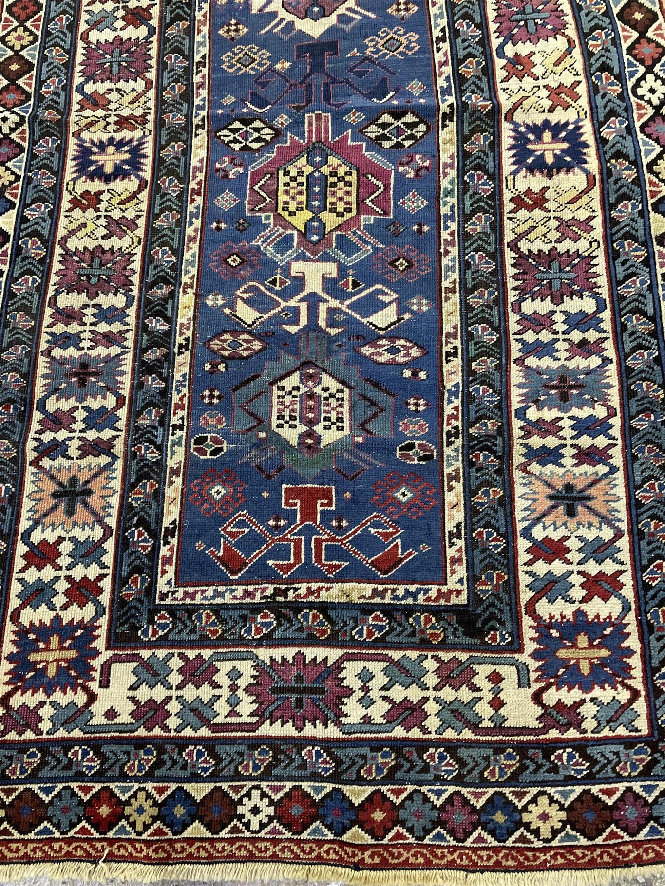 AORug#13694 size. 3' 02" x 9' 00"