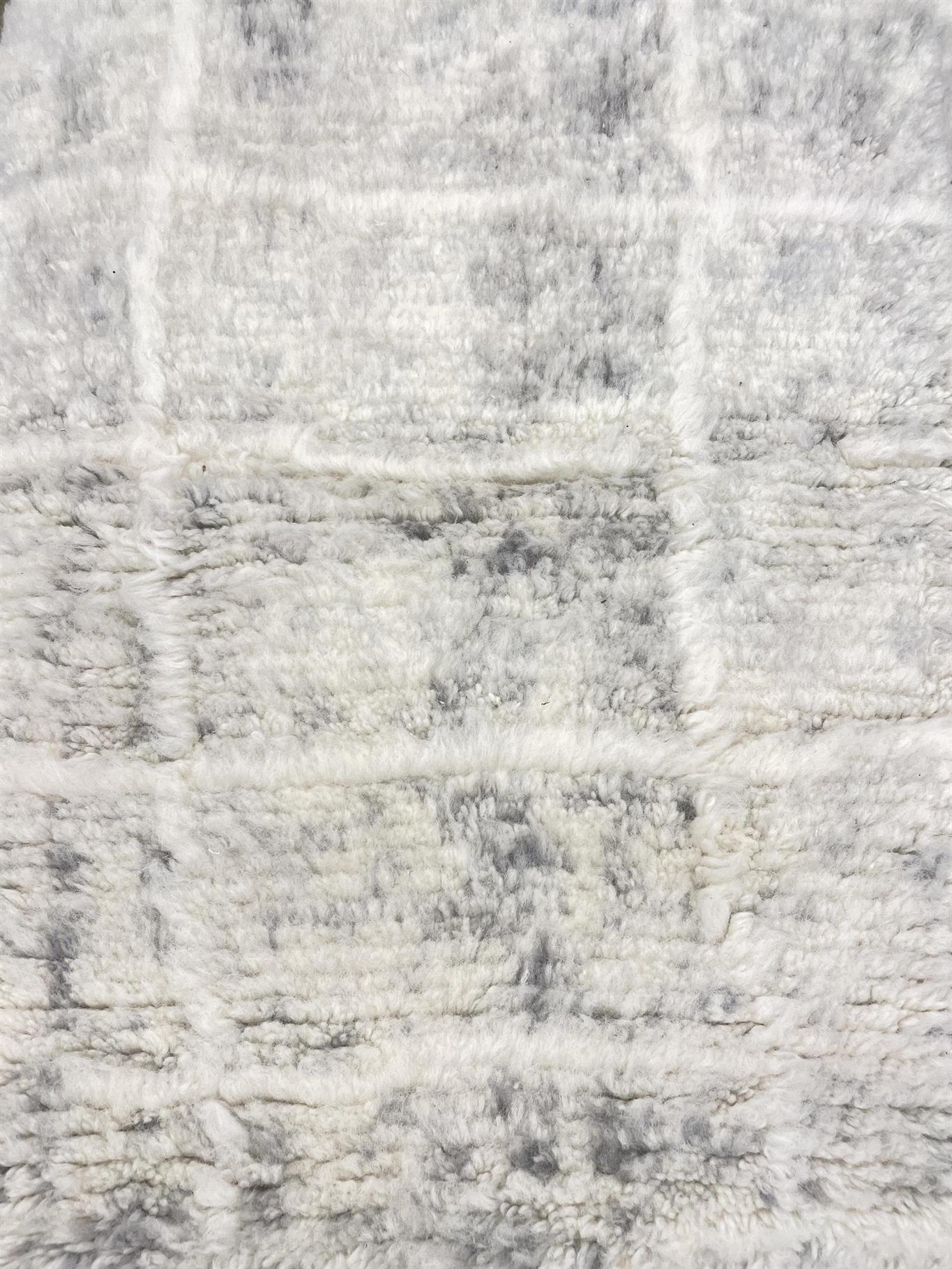 AORug#579 size.9'01"x11'09"