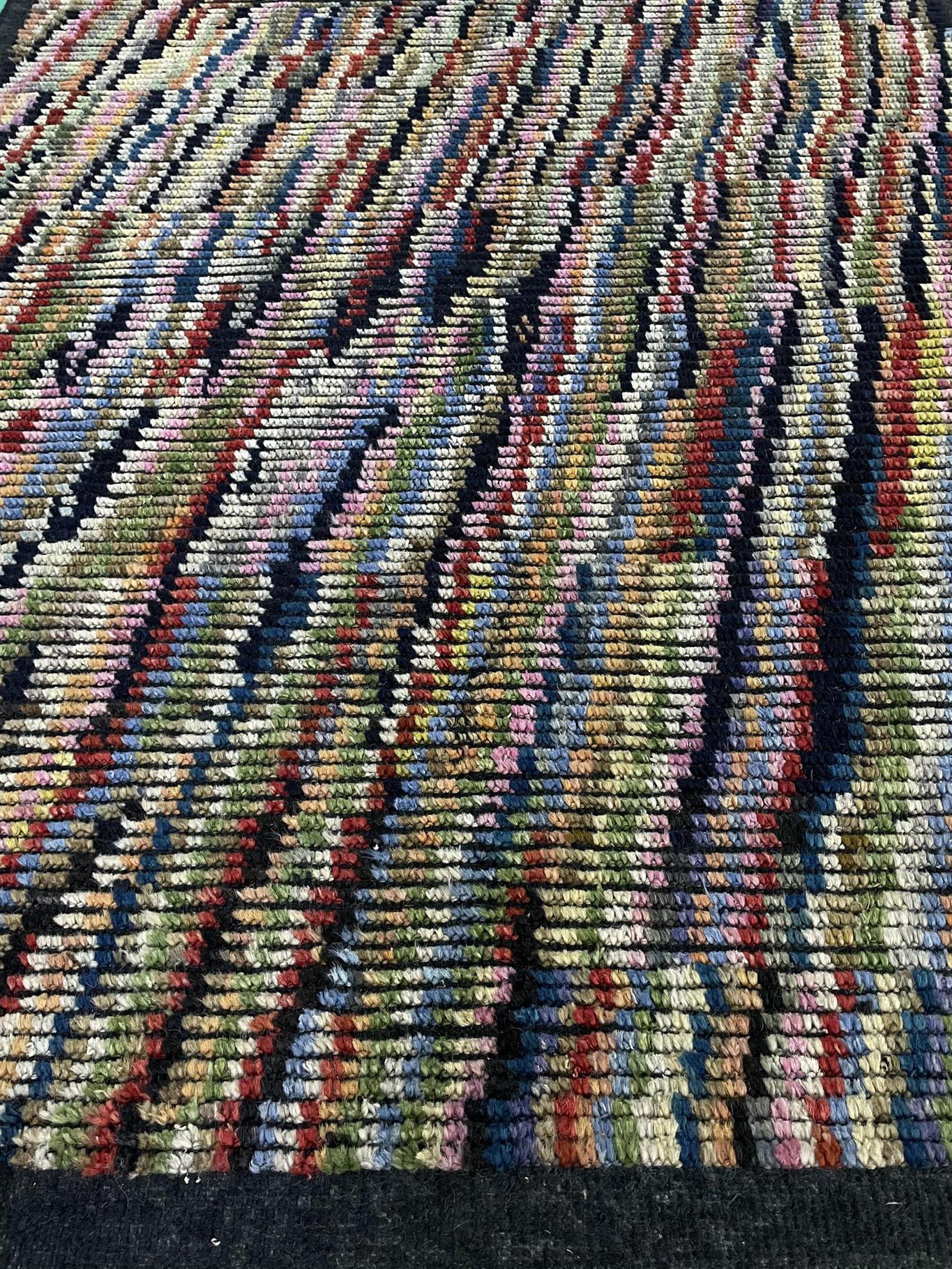 AORug#578 size.3'11"x5'07"