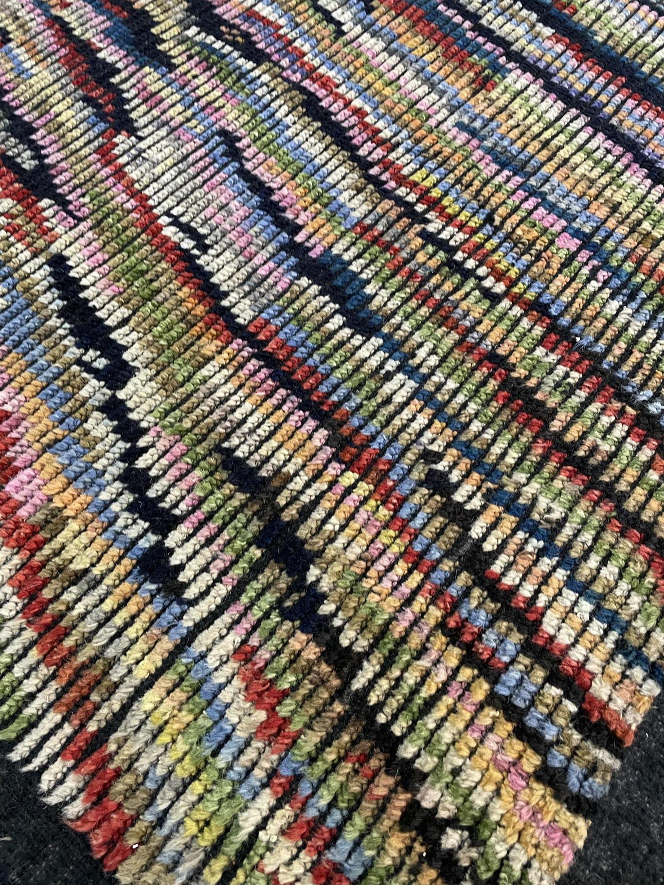 AORug#578 size.3'11"x5'07"