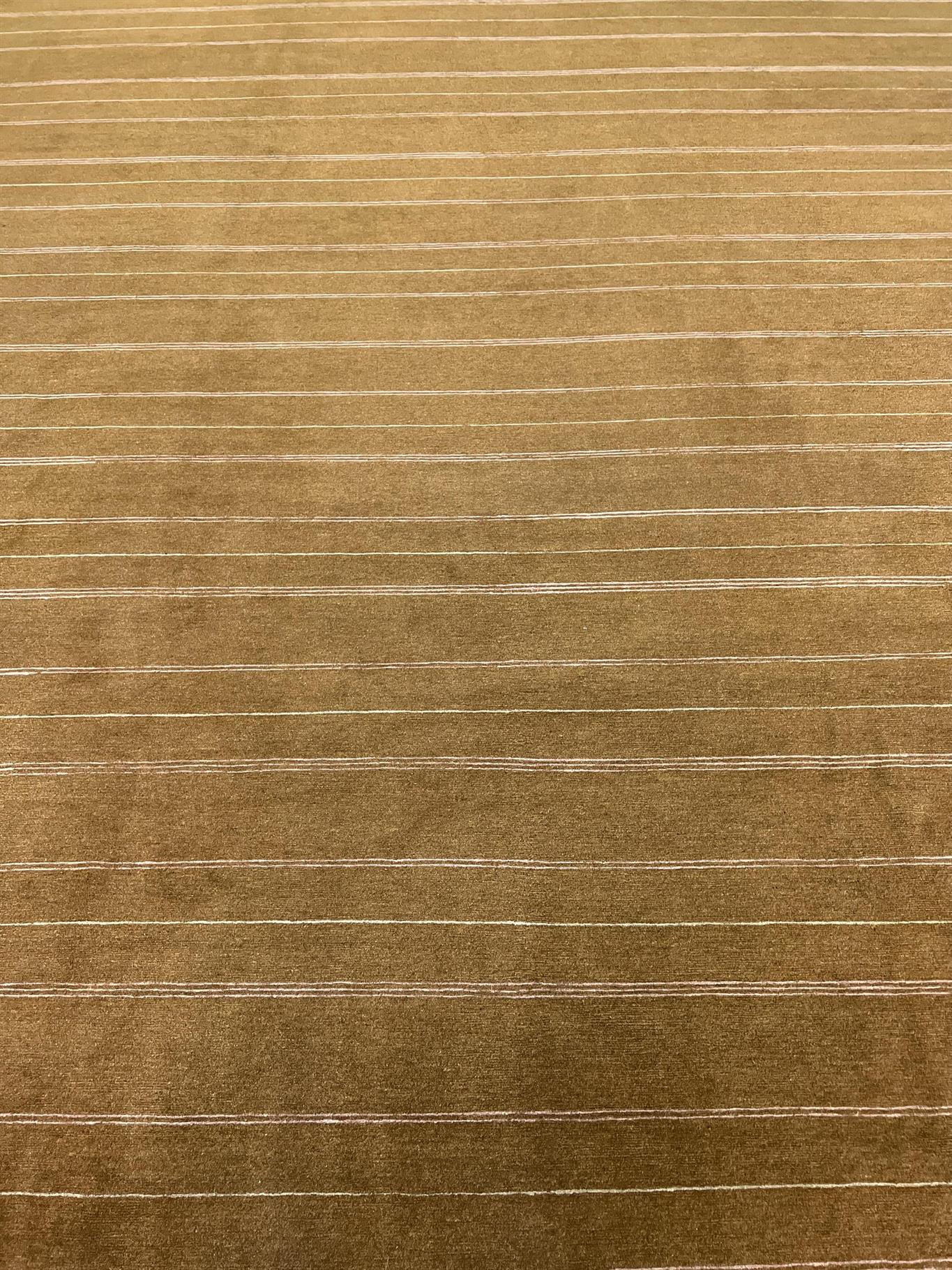 AORug#15650 size. 9' 04" x 12' 04"