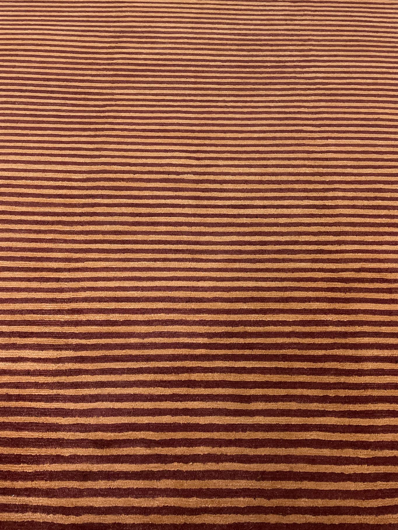AORug#15674 size. 6' 07" x 6' 08"