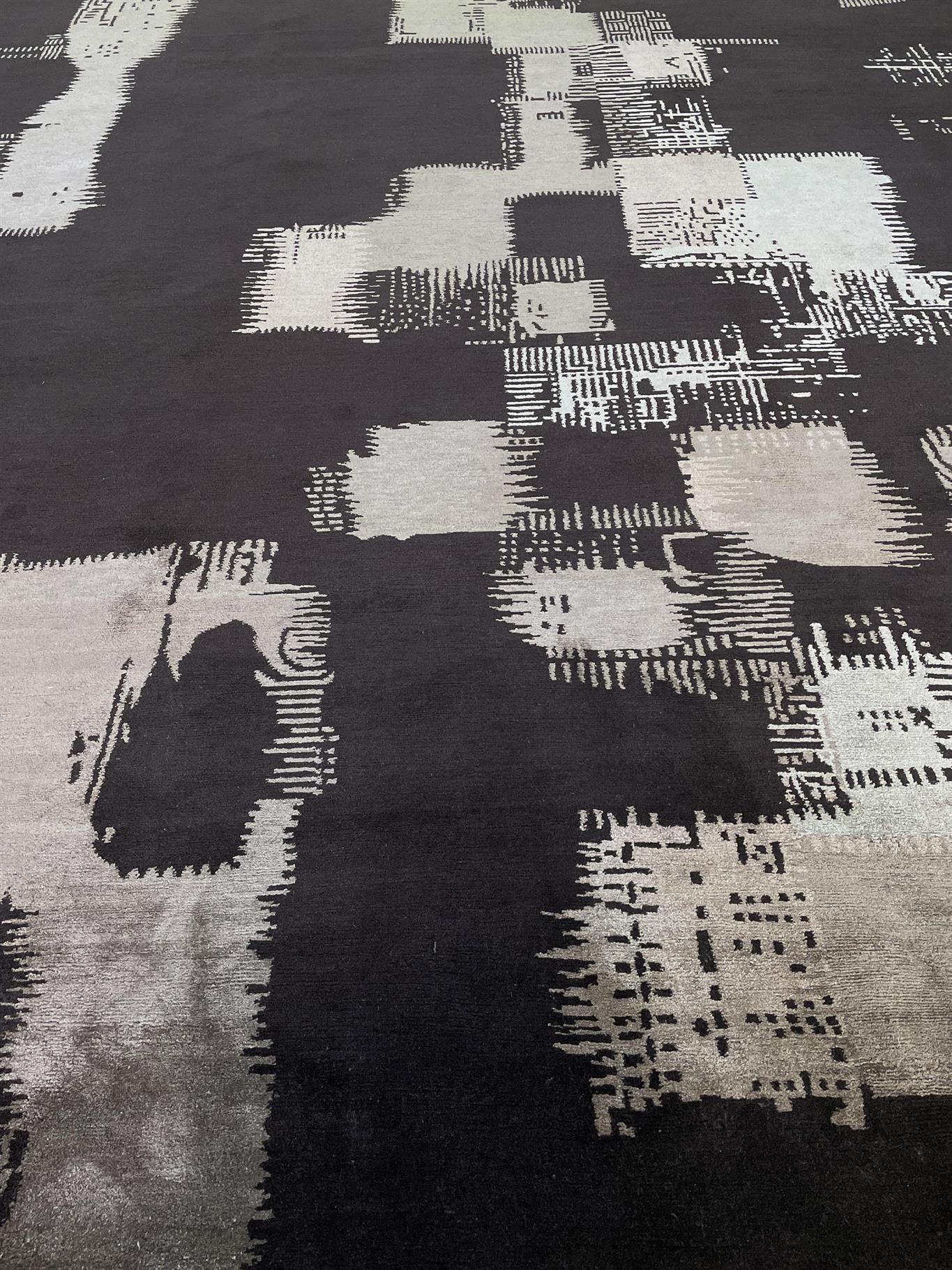 AORug#15739 size. 9' 10" x 12' 10"