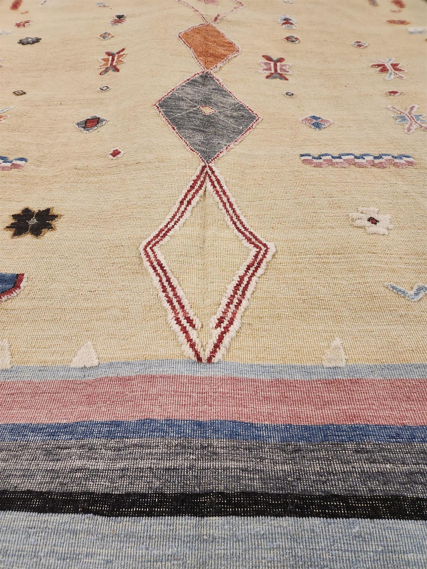 AORug#16207 size. 8'0" X 10'0"