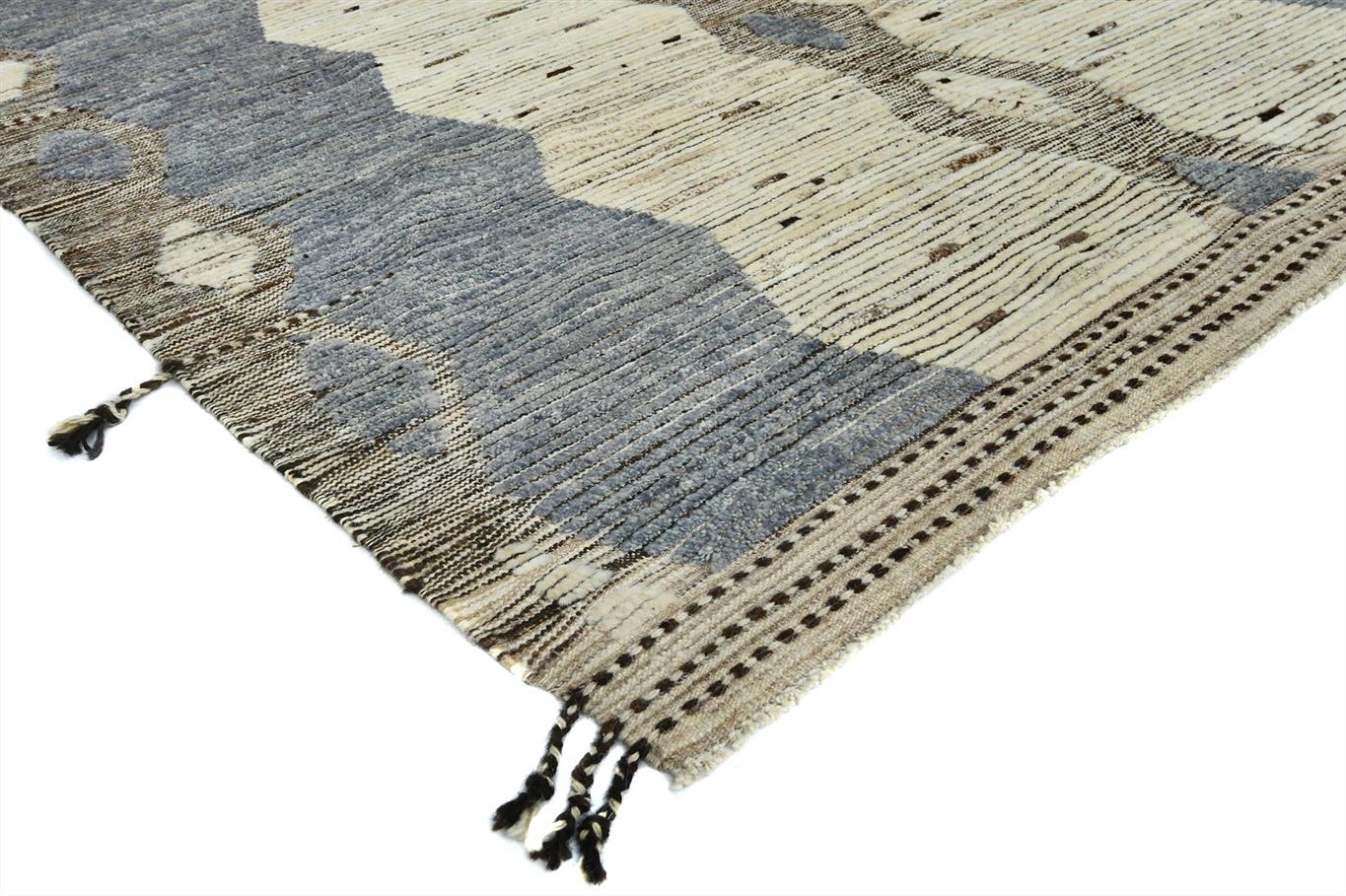 AORug#1335 size.10' 06" x 14' 00"