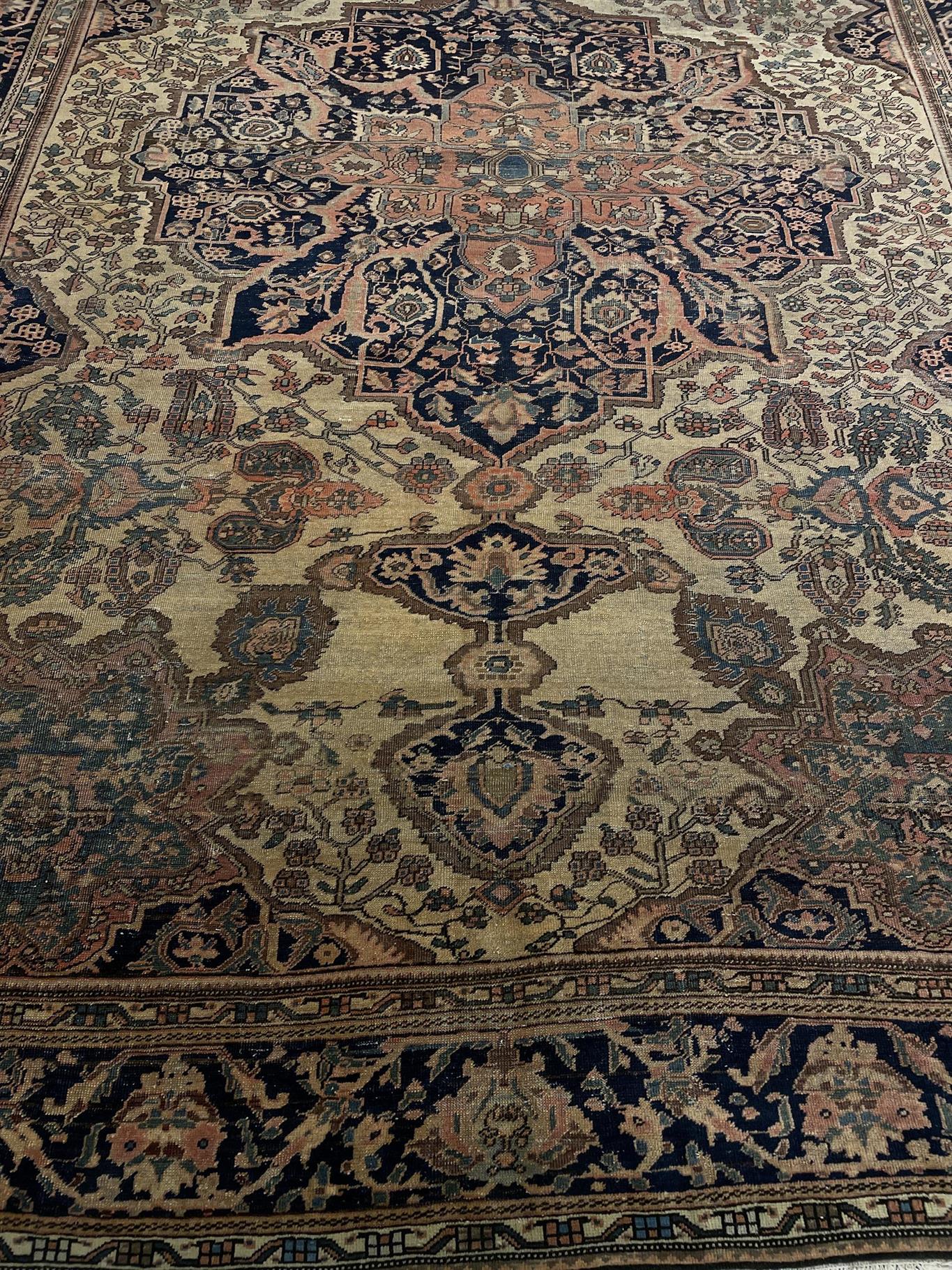 AORug#9329 size. 8' 11" x 13' 00"