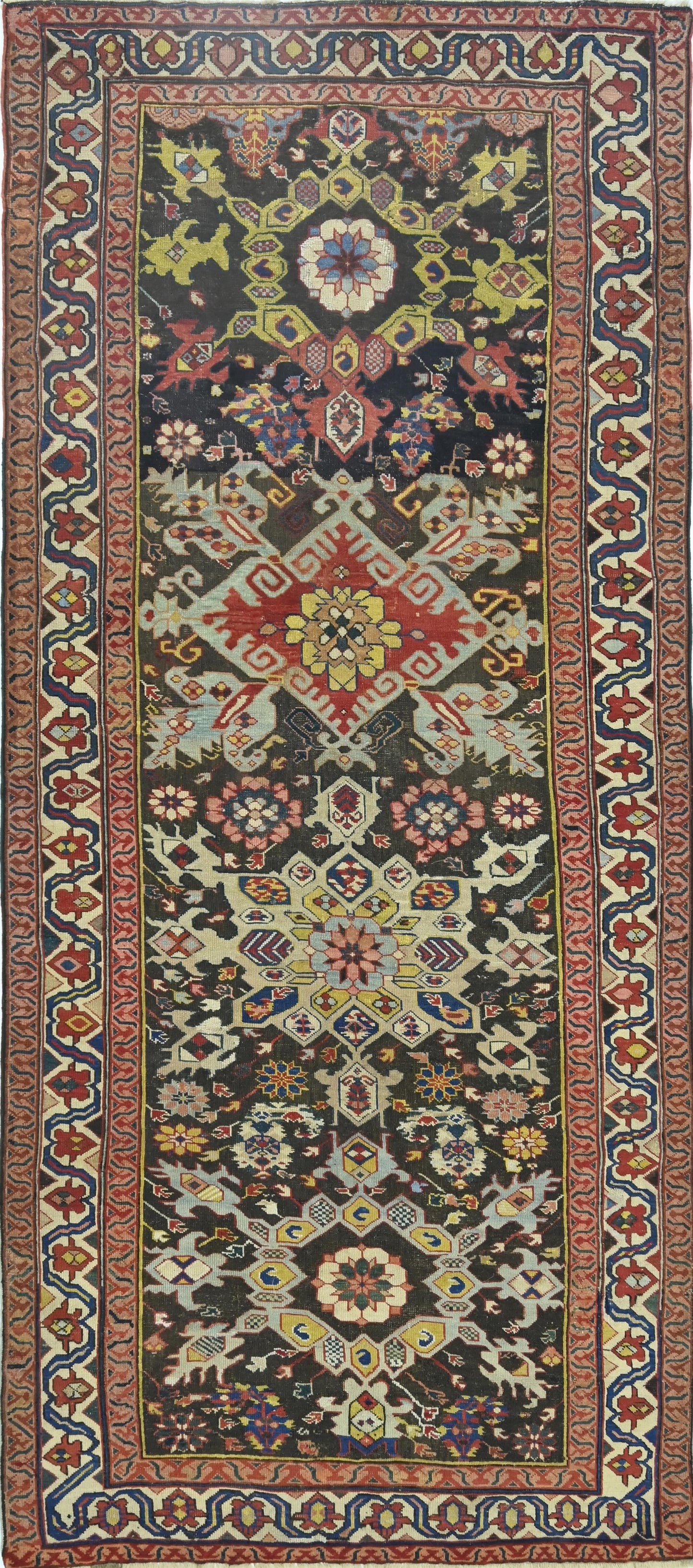AORug#13690 size. 4' 00" x 9' 04"