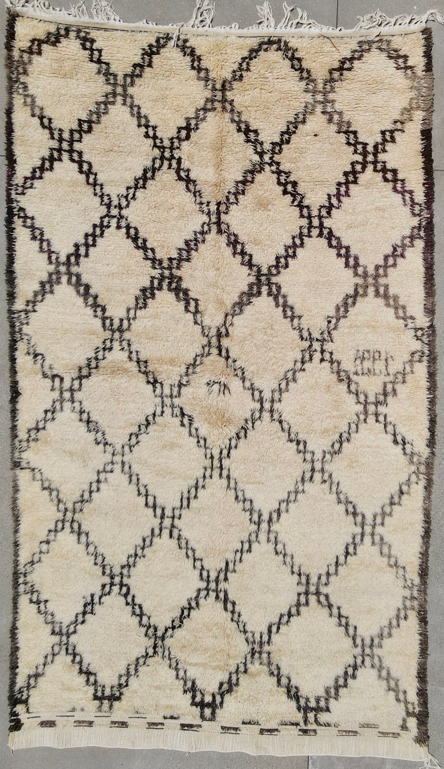 Explore our exquisite collection of handmade rugs, ranging from antique and vintage to modern designs. Each rug is a testament to skilled craftsmanship, offering timeless beauty and elegance. Elevate your space with the warmth and artistry of our handcrafted carpets.