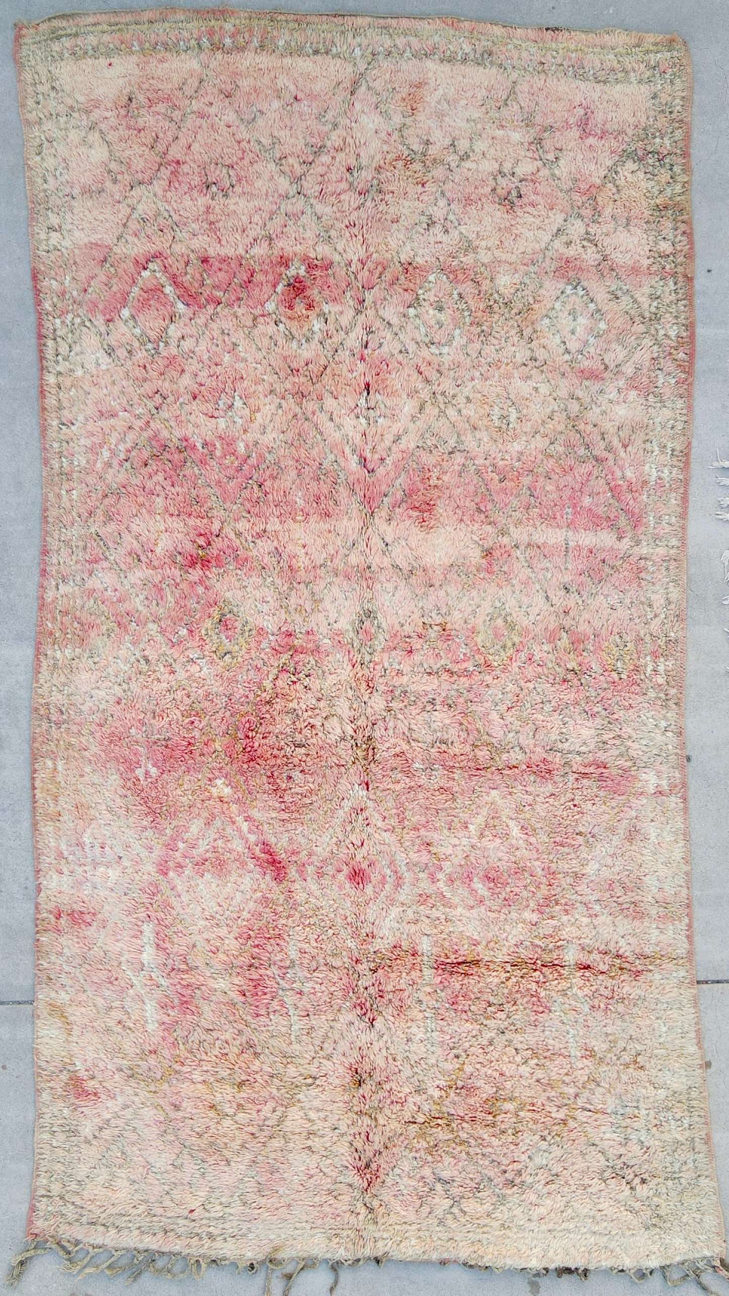 Explore our exquisite collection of handmade rugs, ranging from antique and vintage to modern designs. Each rug is a testament to skilled craftsmanship, offering timeless beauty and elegance. Elevate your space with the warmth and artistry of our handcrafted carpets.