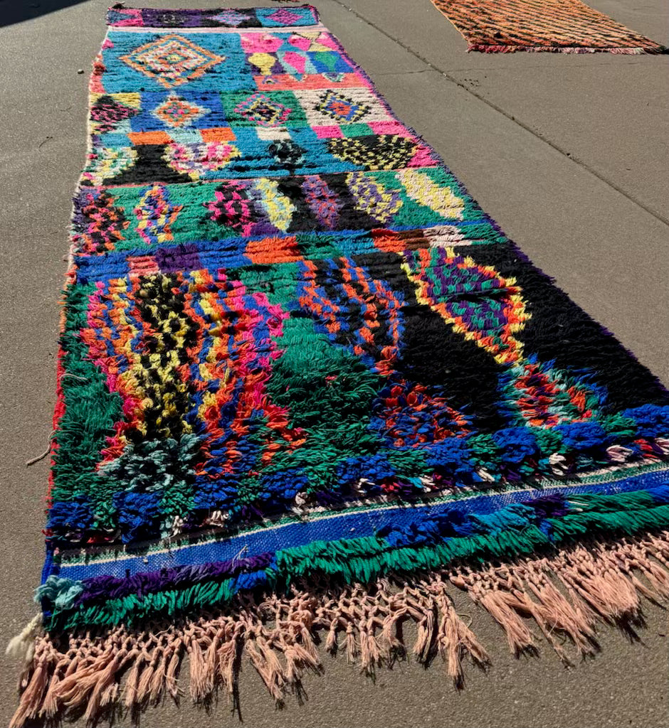 AORug#1808 size.3.4x11.03