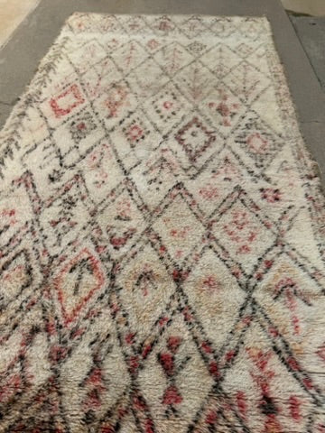 AORug#1824 size.6.4x10.6