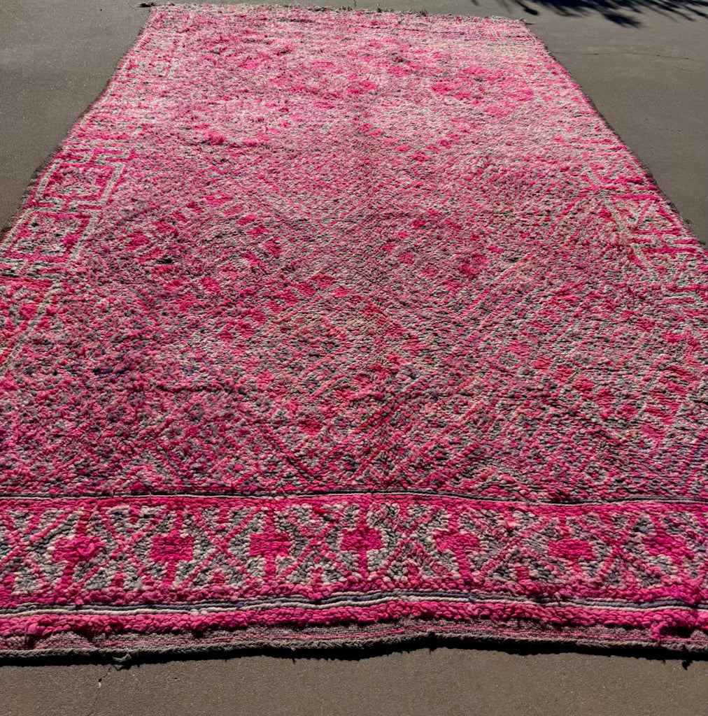 AORug#1810 size.6.6x13