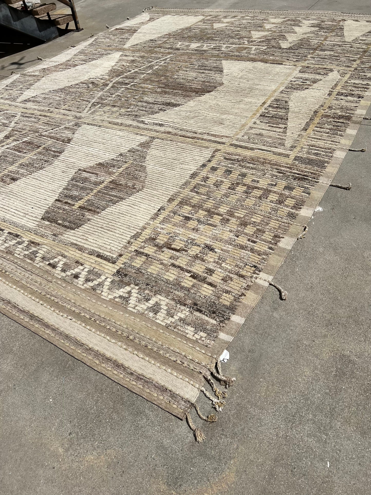 Explore our exquisite collection of handmade rugs, ranging from antique and vintage to modern designs. Each rug is a testament to skilled craftsmanship, offering timeless beauty and elegance. Elevate your space with the warmth and artistry of our handcrafted carpets.