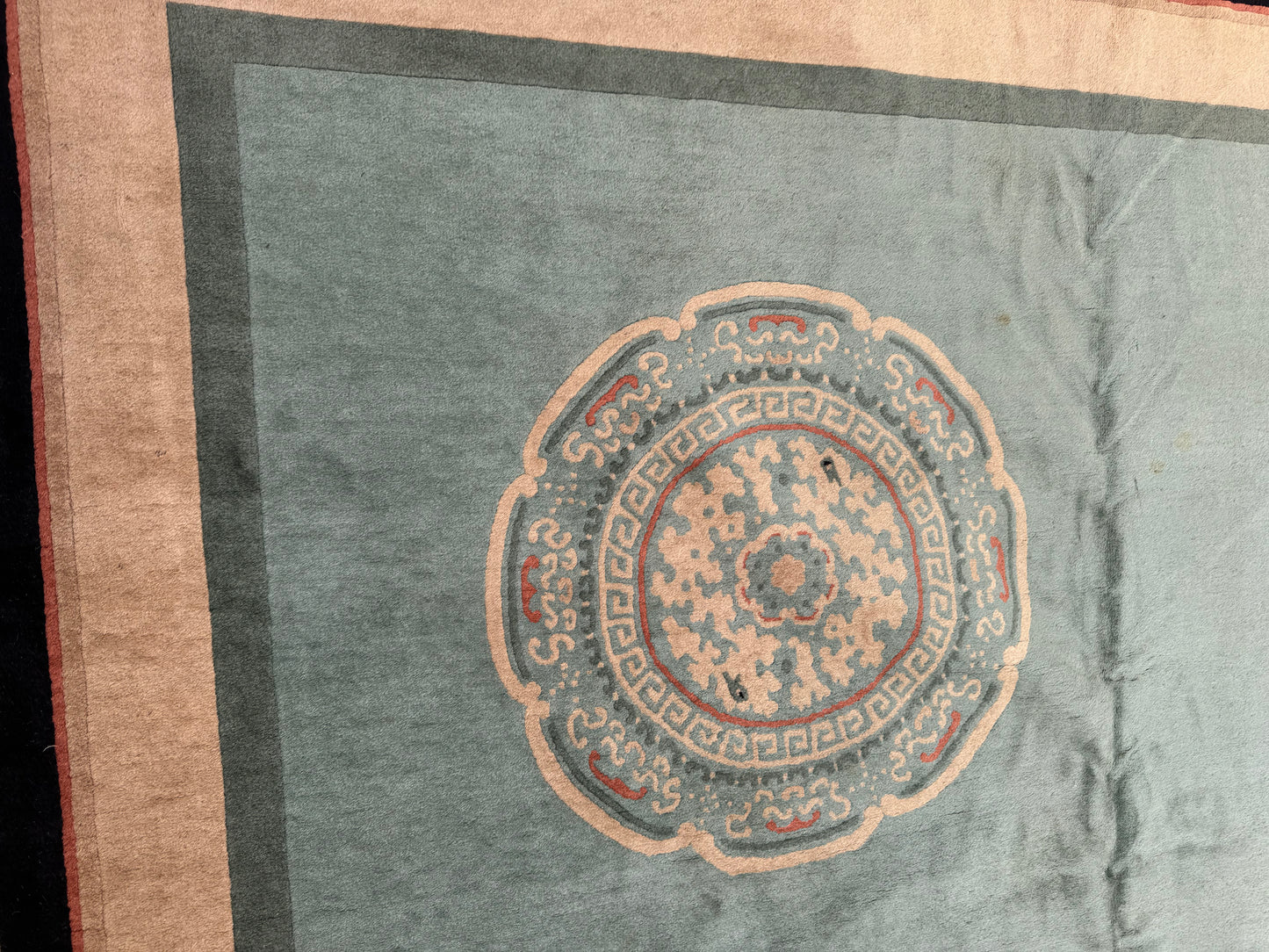 AORug#1793 size. 9 x 12