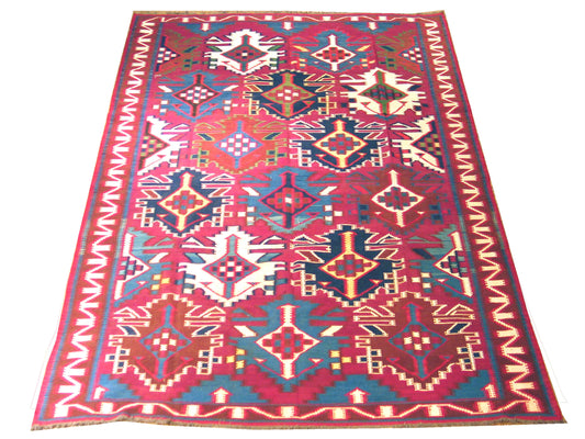 AORug#4877 size. 6' 07" x 9' 10"