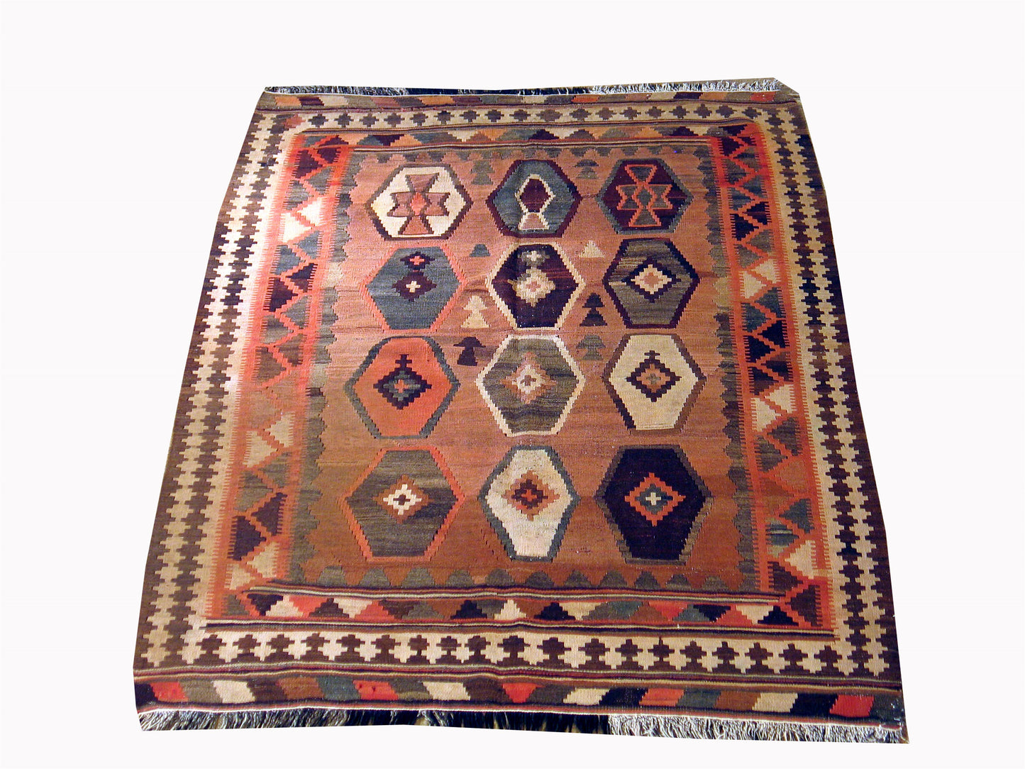 AORug#4820 size. 4' 07" x 6' 11"