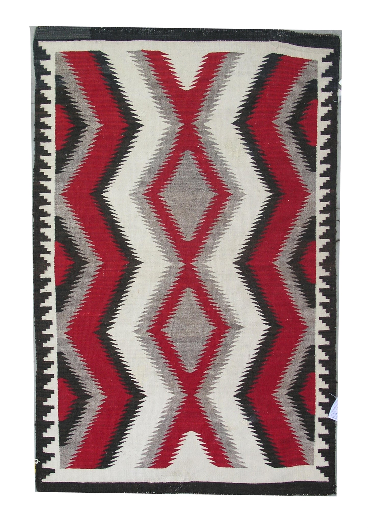 AORug#3283 size. 3' 06" x 5' 07"