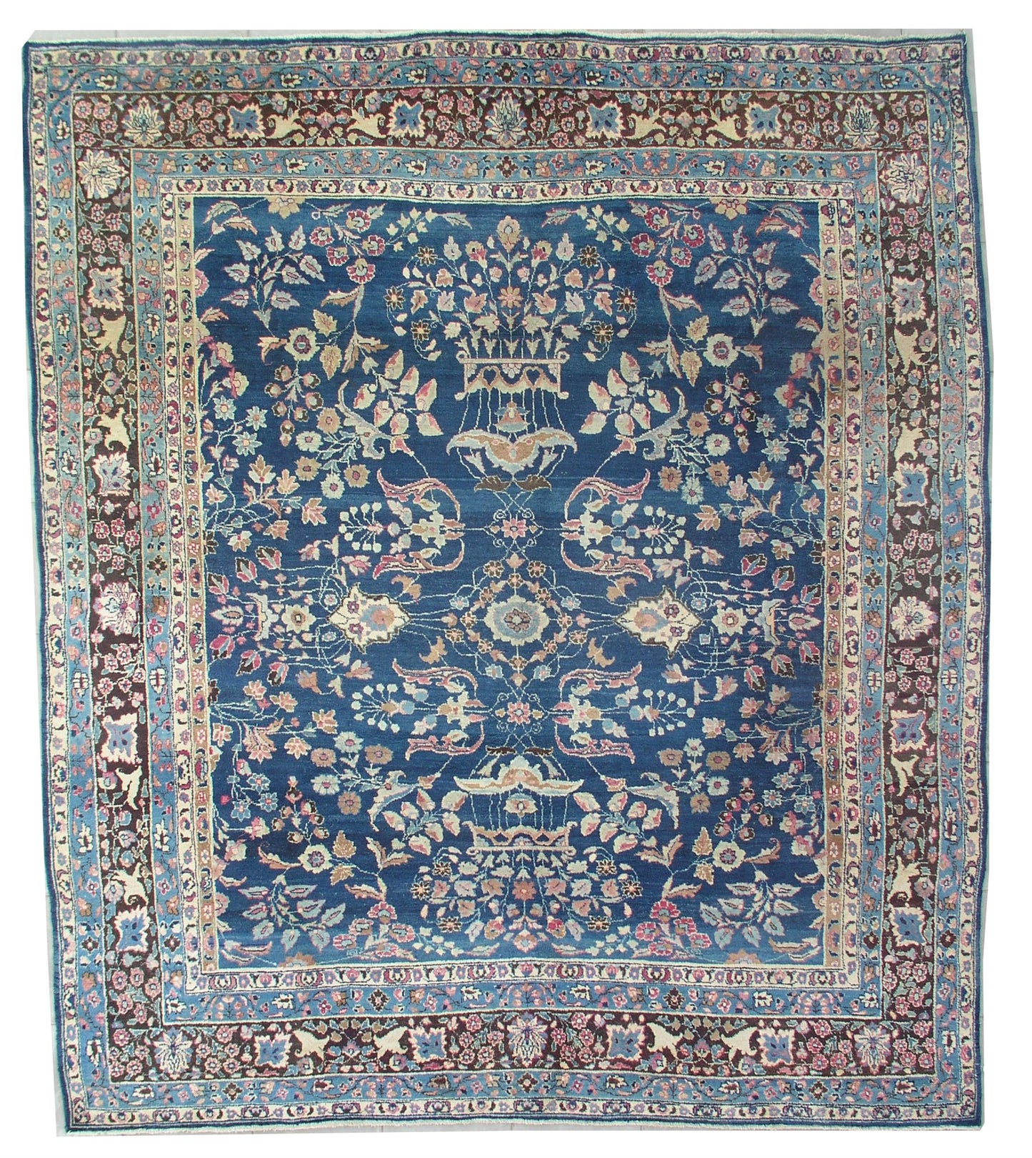 AORug#3278 size. 9' 01" x 10' 06"