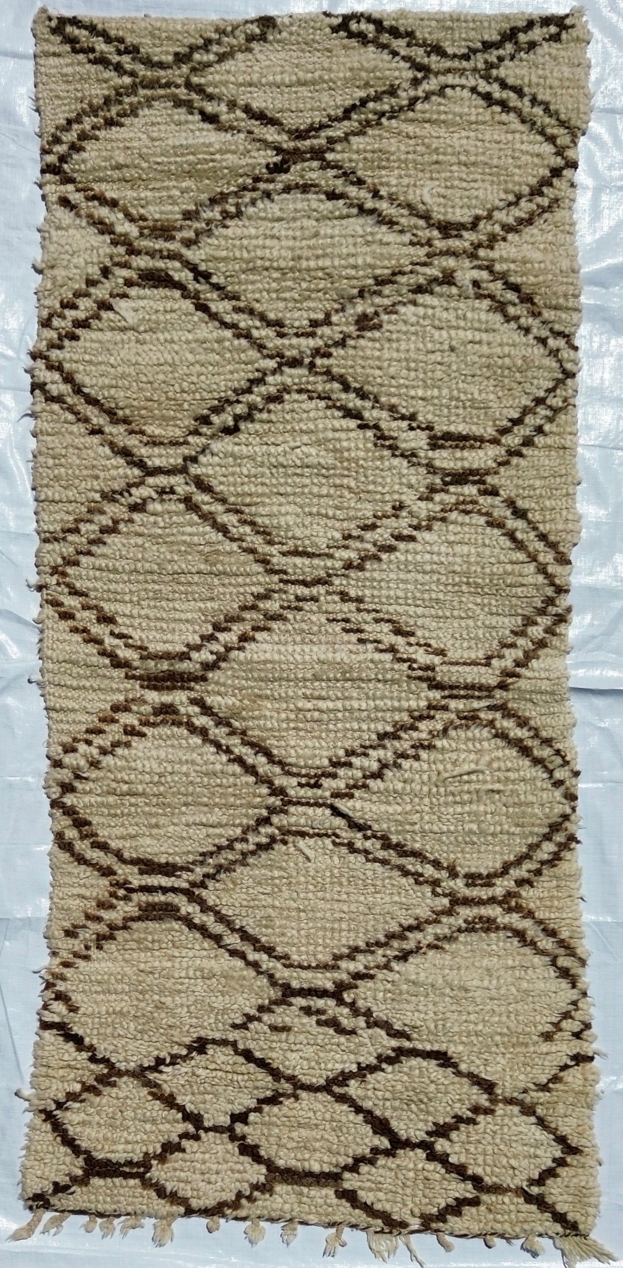 AORug#688 size.6.5x2.11