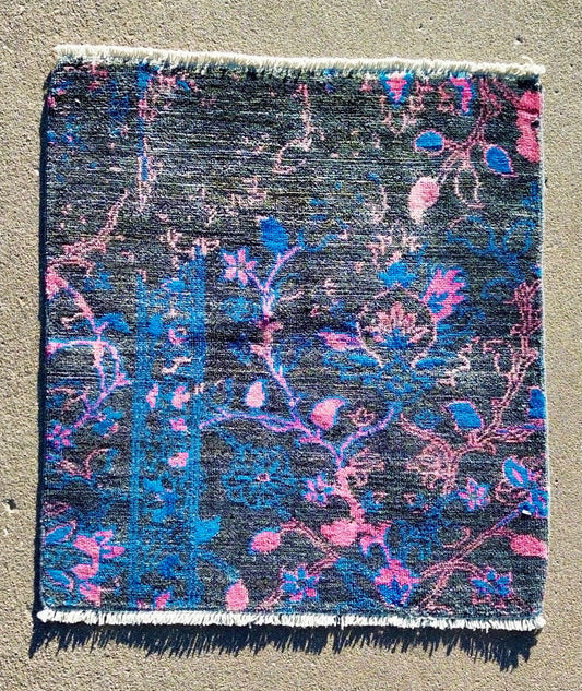 AORug#1827 size.1.5x1.5