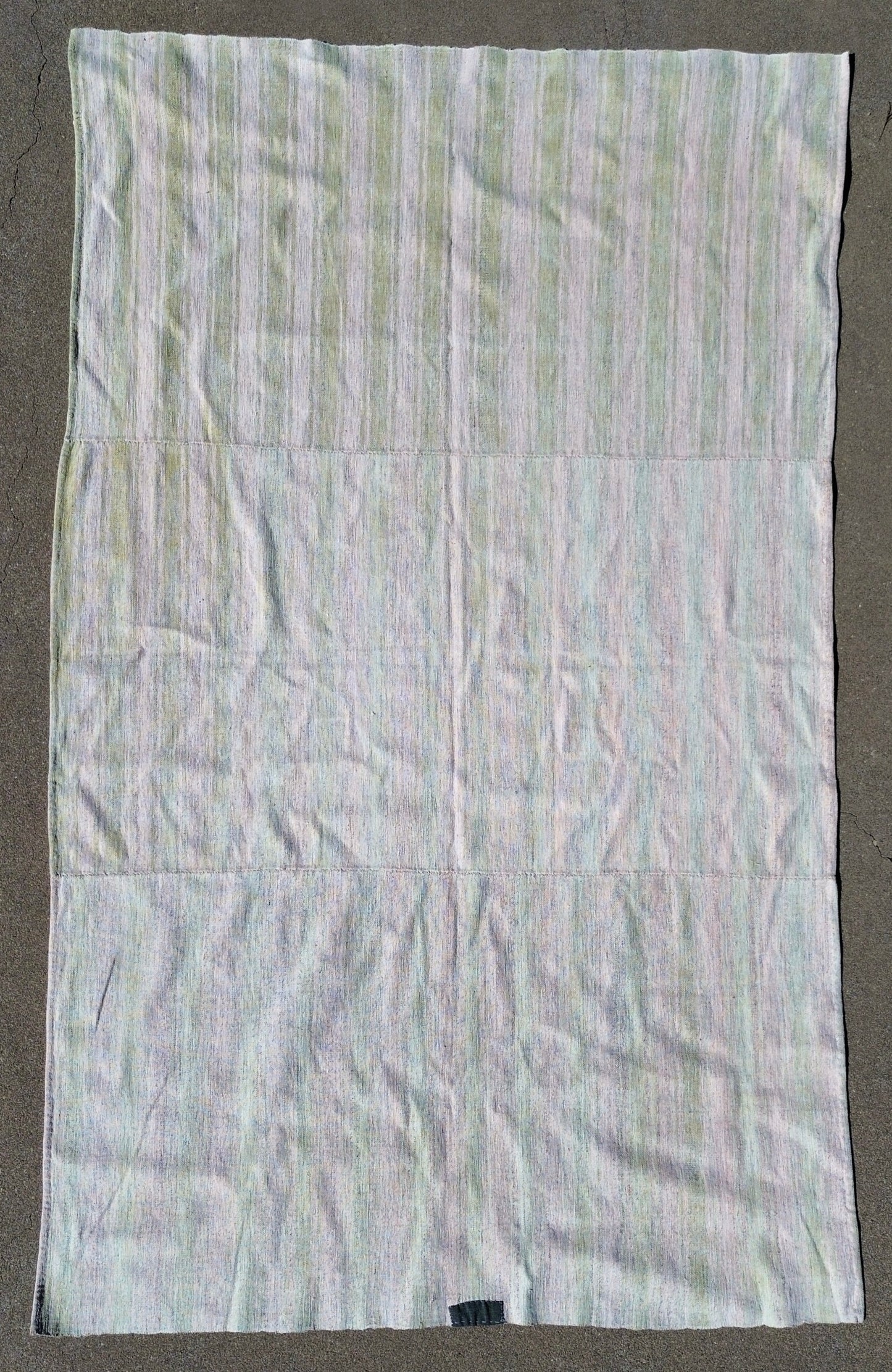 AORug#1088 size. 6.4 x 5.10