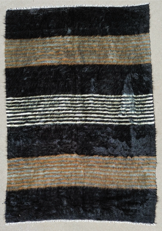 AORug#1279 size. 4.5 x 6.2