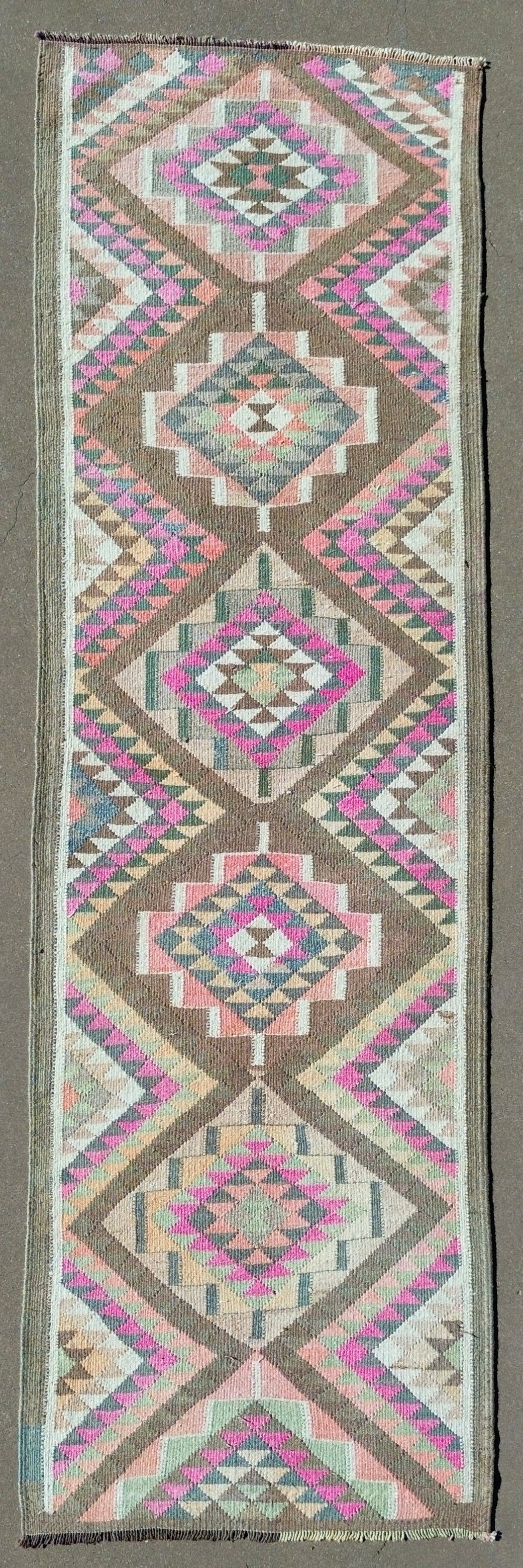 AORug#1308 size. 3.1 x 10