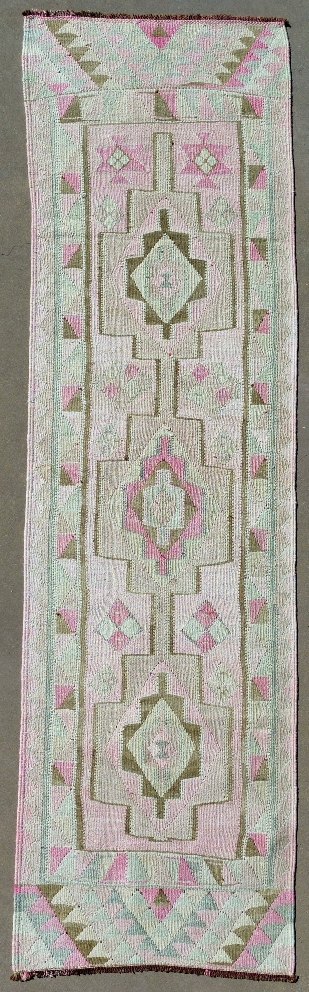 AORug#1288 size. 3.1x10.8