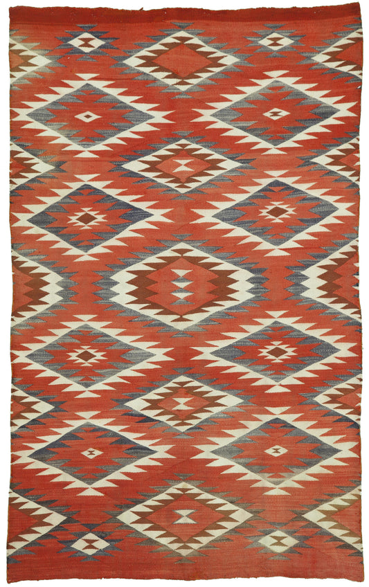 AORug#8847 size. 3' 08" x 5' 07"