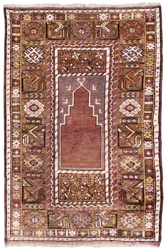 AORug#13695 size. 3' 05" x 5' 03"