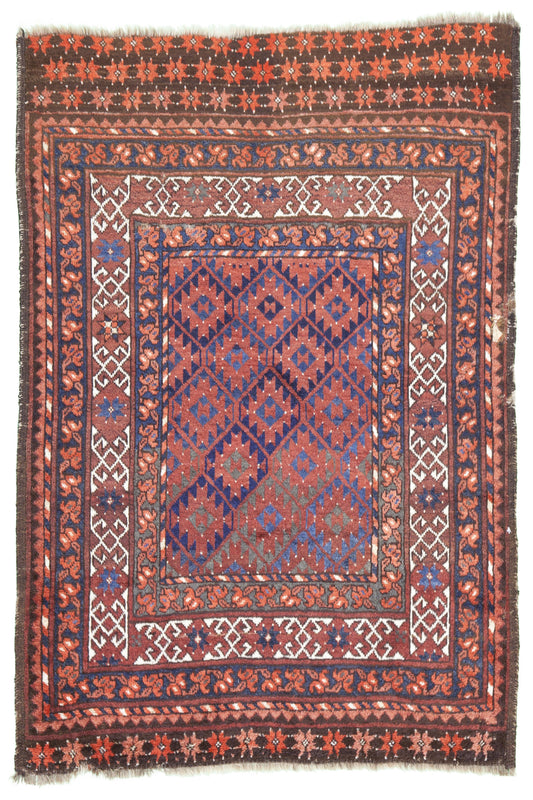 AORug#8407 size. 3' 05" x 4' 01"
