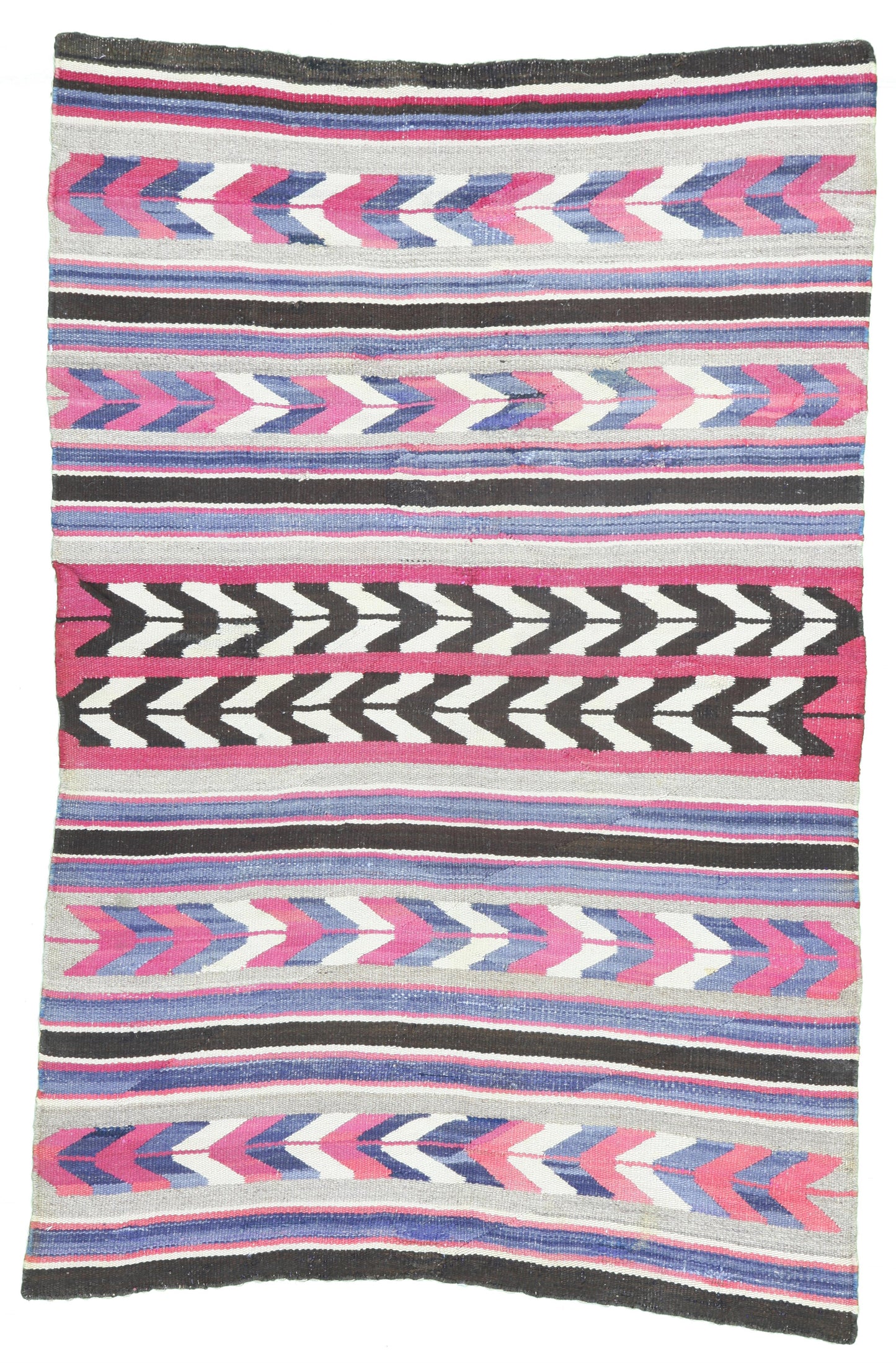 AORug#7873 size. 3' 03" x 4' 10"