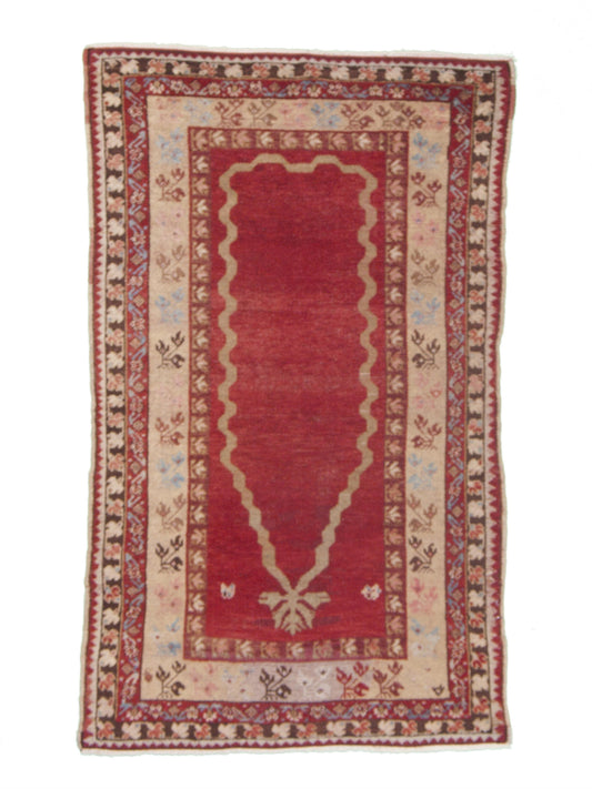 AORug#3931 size. 3' 04" x 5' 02"