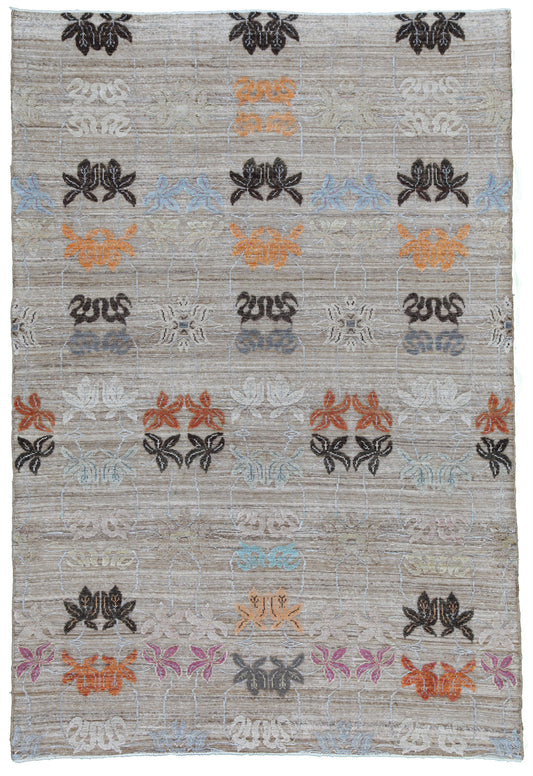 AORug#9051 size. 6' 00" x 8' 10"
