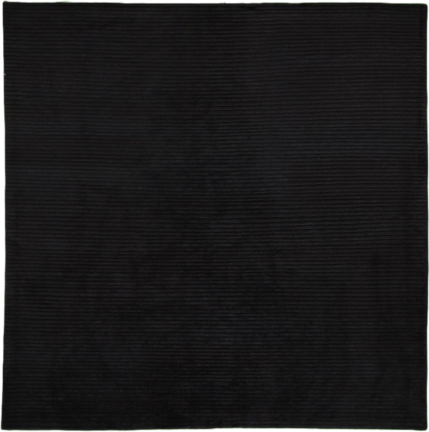 AORug#15620 size. 6' 10" x 6' 10"