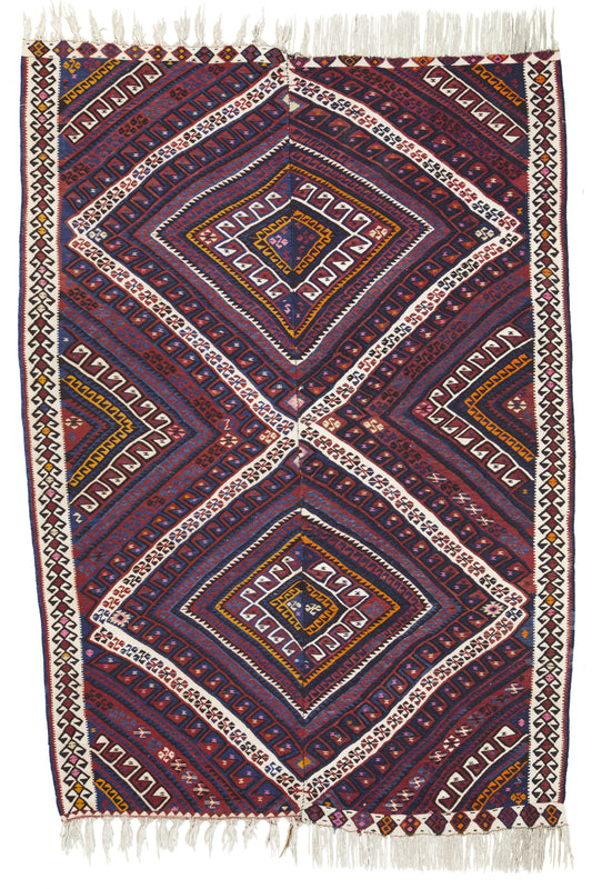 AORug#8434 size. 6' 07" x 8' 10"