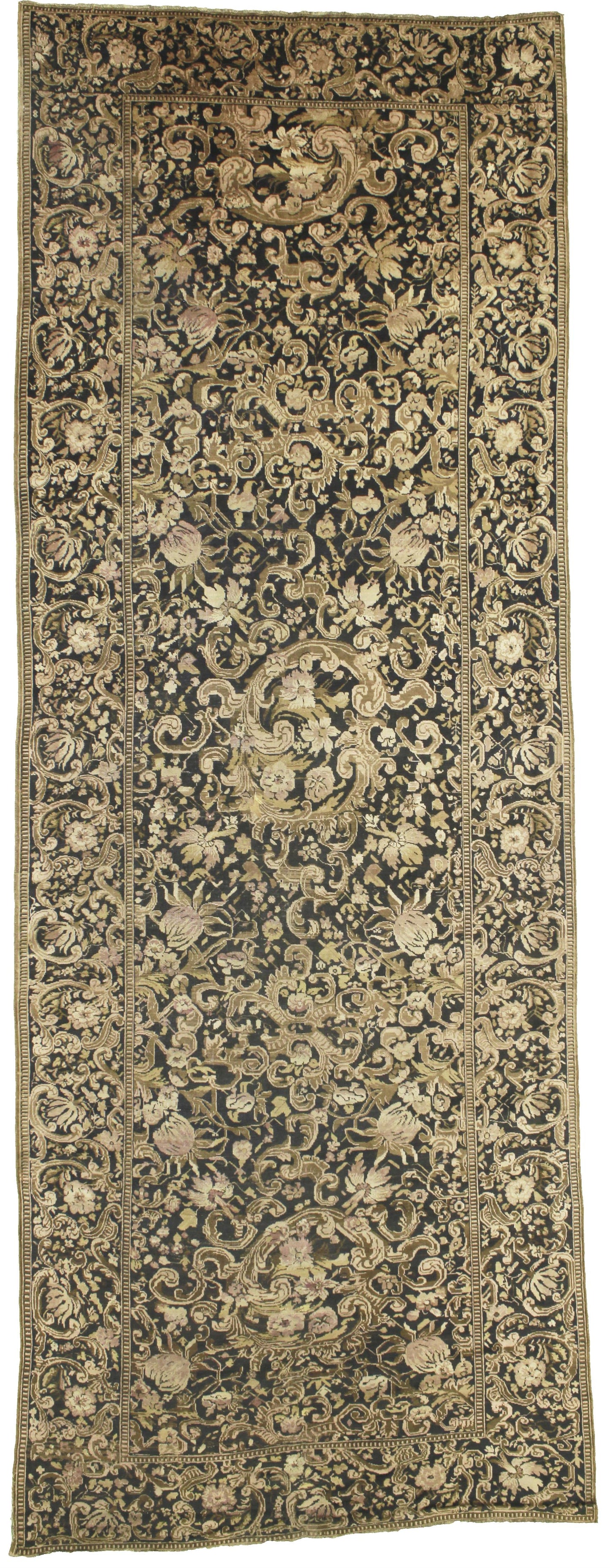 AORug#13833 size. 6' 08" x 18' 11"