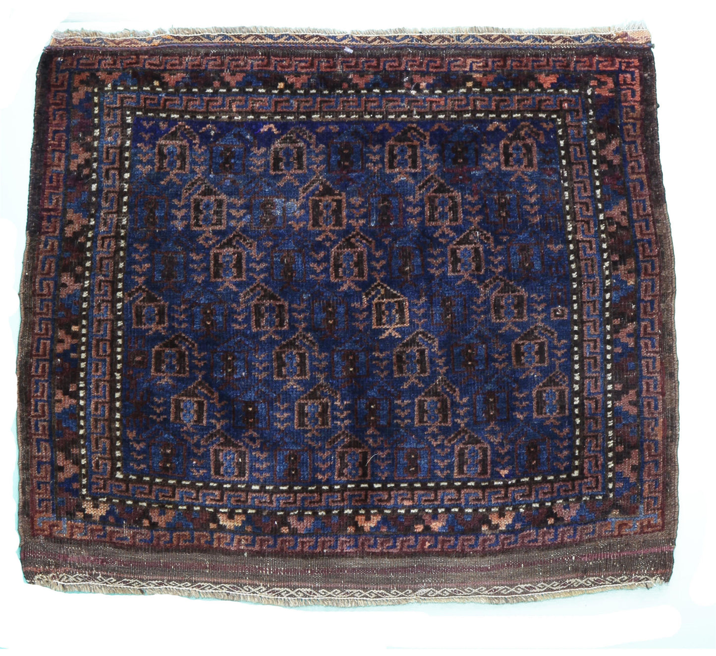 AORug#2711 size. 2' 01" x 2' 03"
