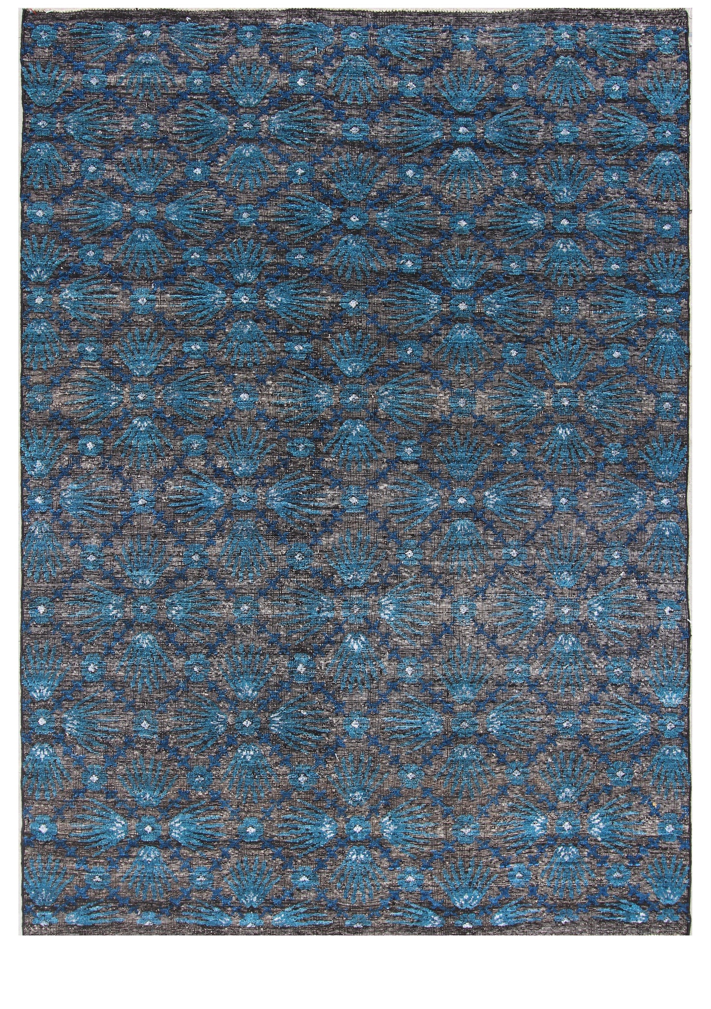 AORug#13815 size. 5' 08" x 7' 11"