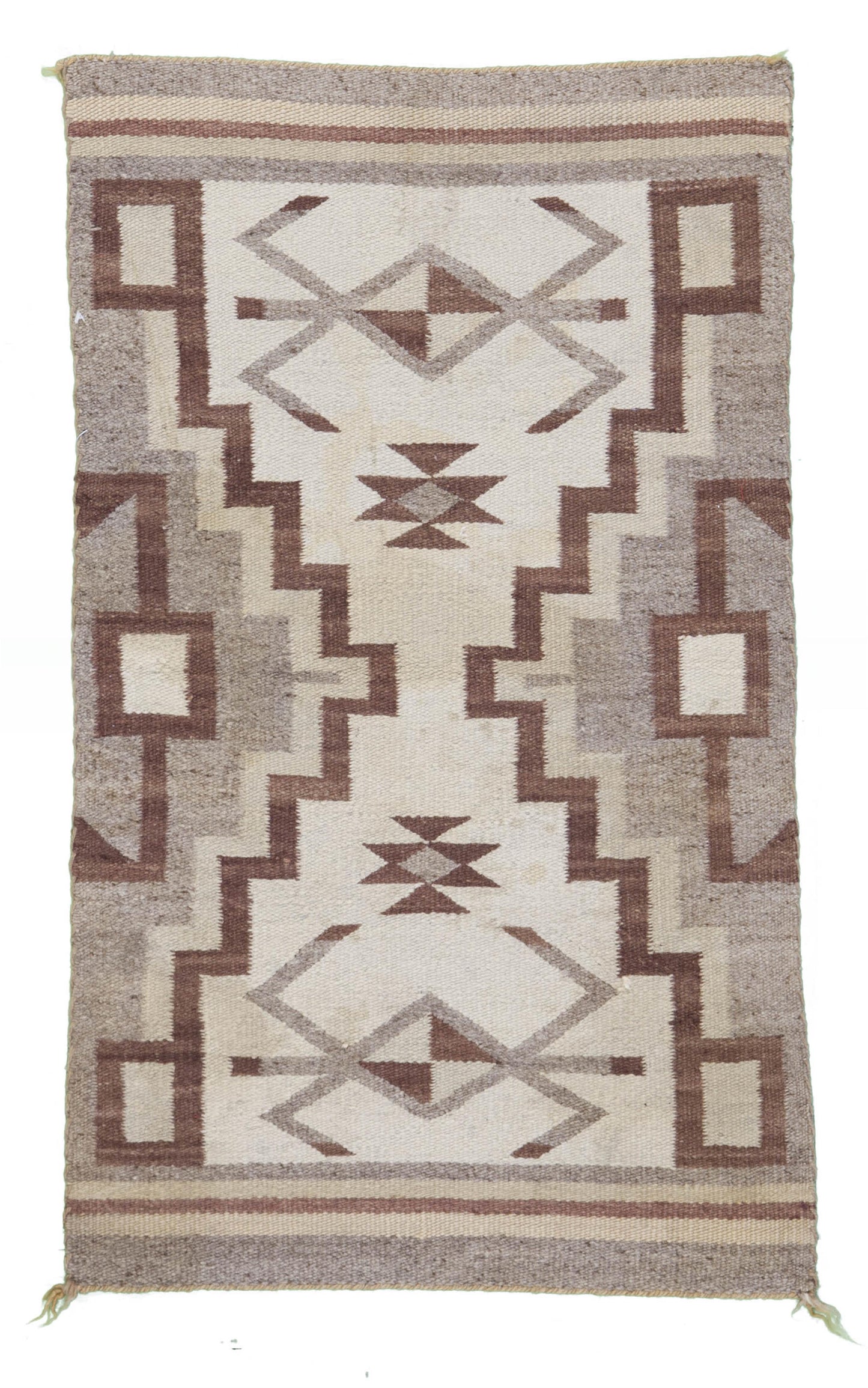 AORug#9120 size. 2' 04" x 3' 04"