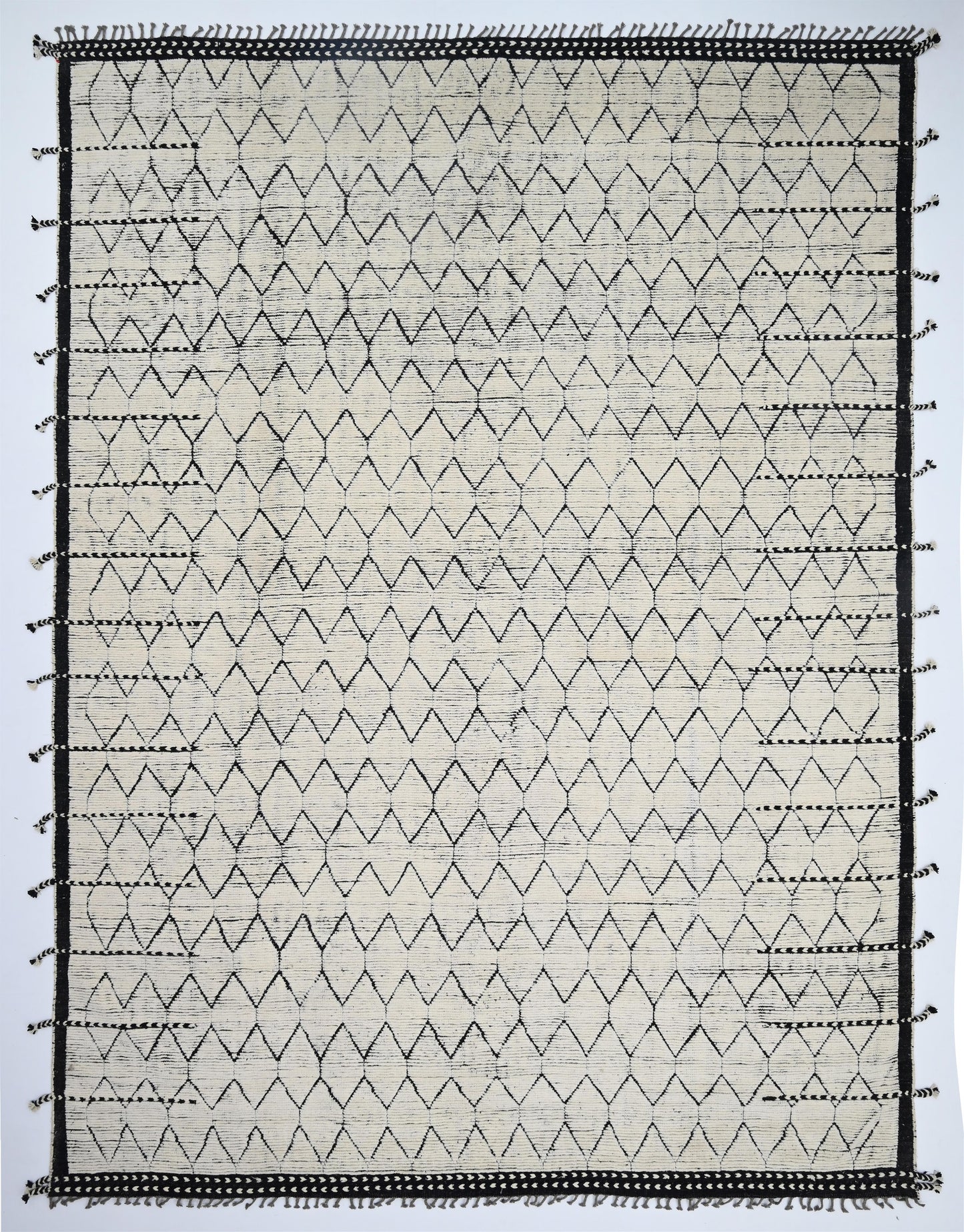 AORug#16540 size. 11' 11" x 16' 01"