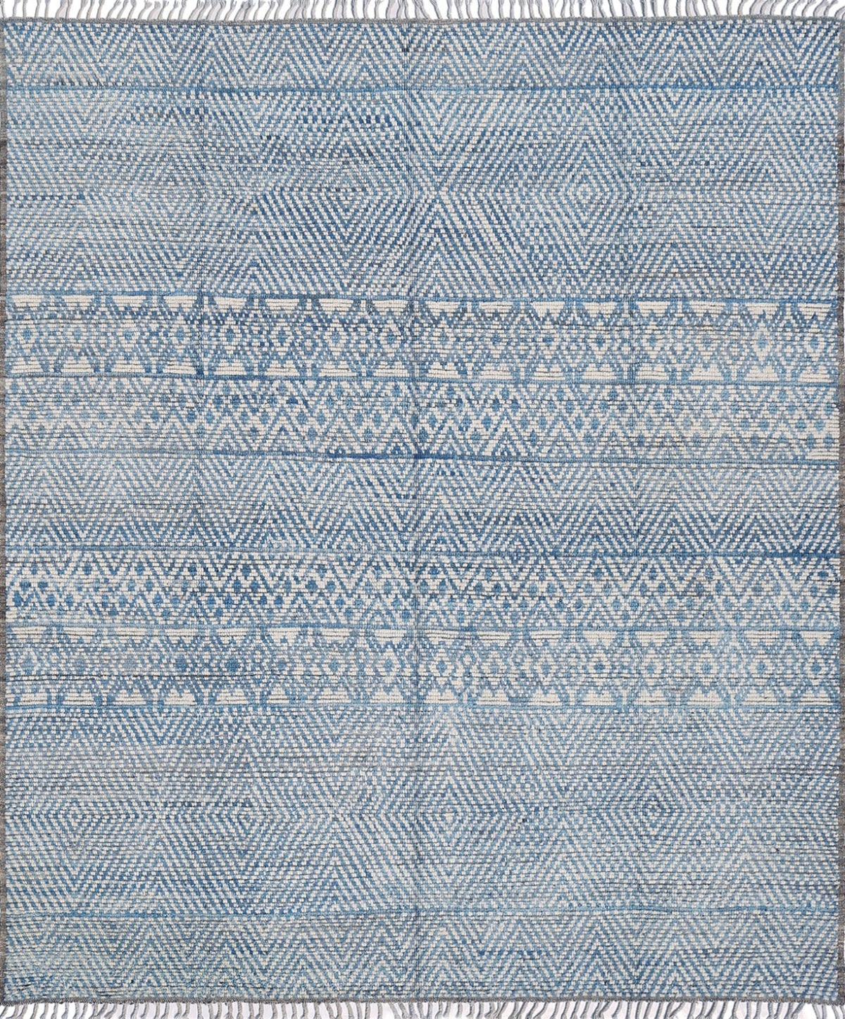 AORug#16420 size. 8' 02" x 9' 05"