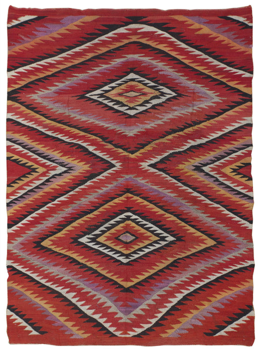 AORug#9915 size. 4' 00" x 5' 07"